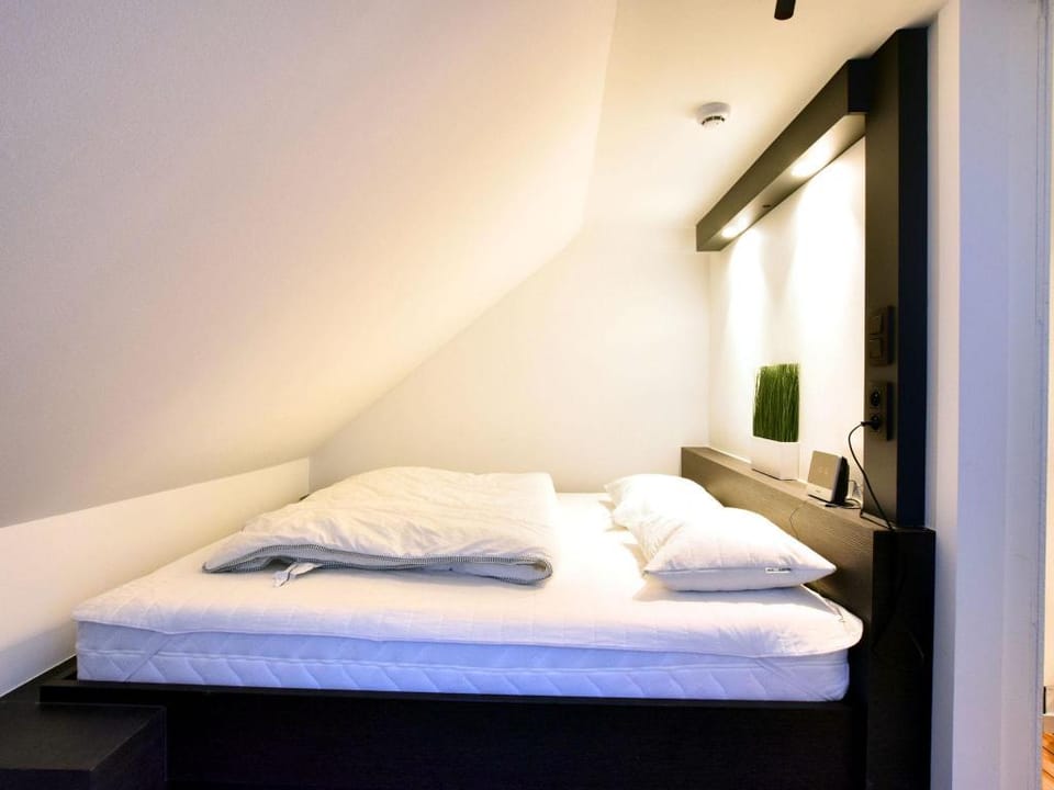 Manor house studio in Robertville Vacation rental in Wallonia, Belgium