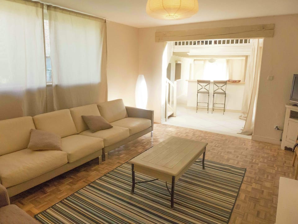 Holiday Home in Loupia with Private Pool Vacation rental in Occitanie
