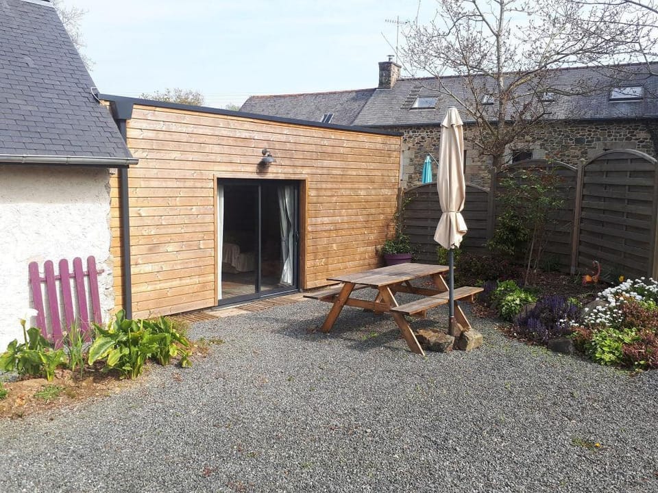 Holiday Home Saint-Gilles near Beach Vacation rental in Brittany