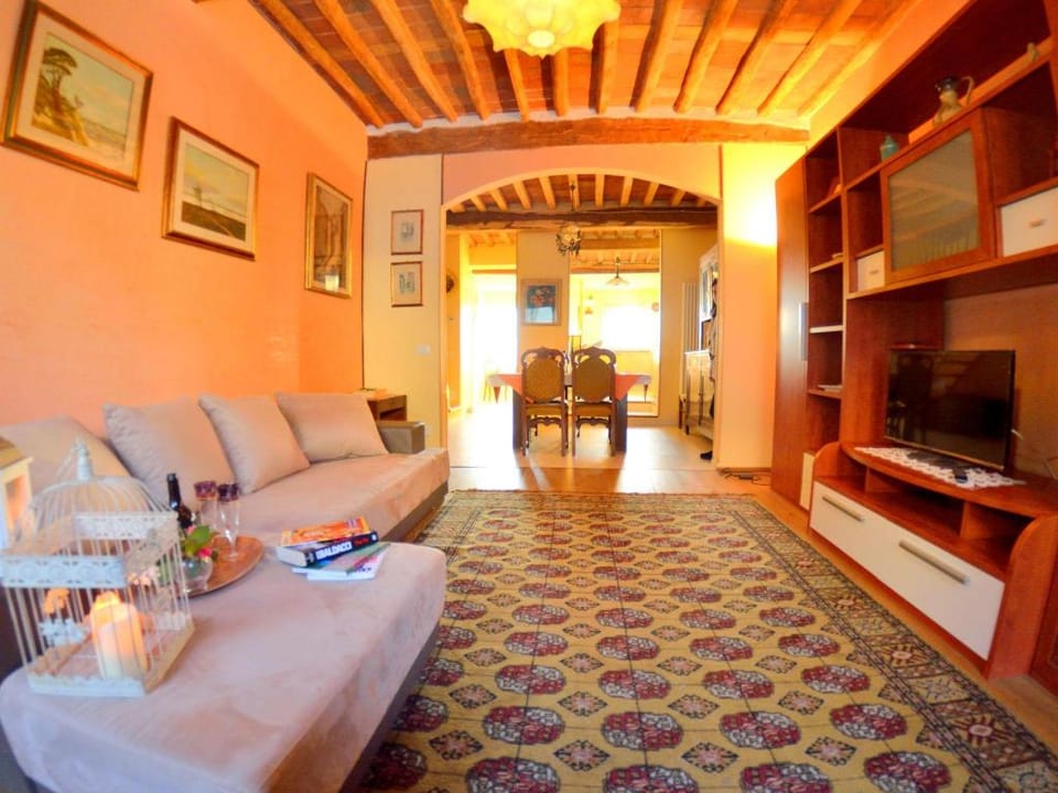 Lucca Retreat with Pool Vacation rental in Capannori
