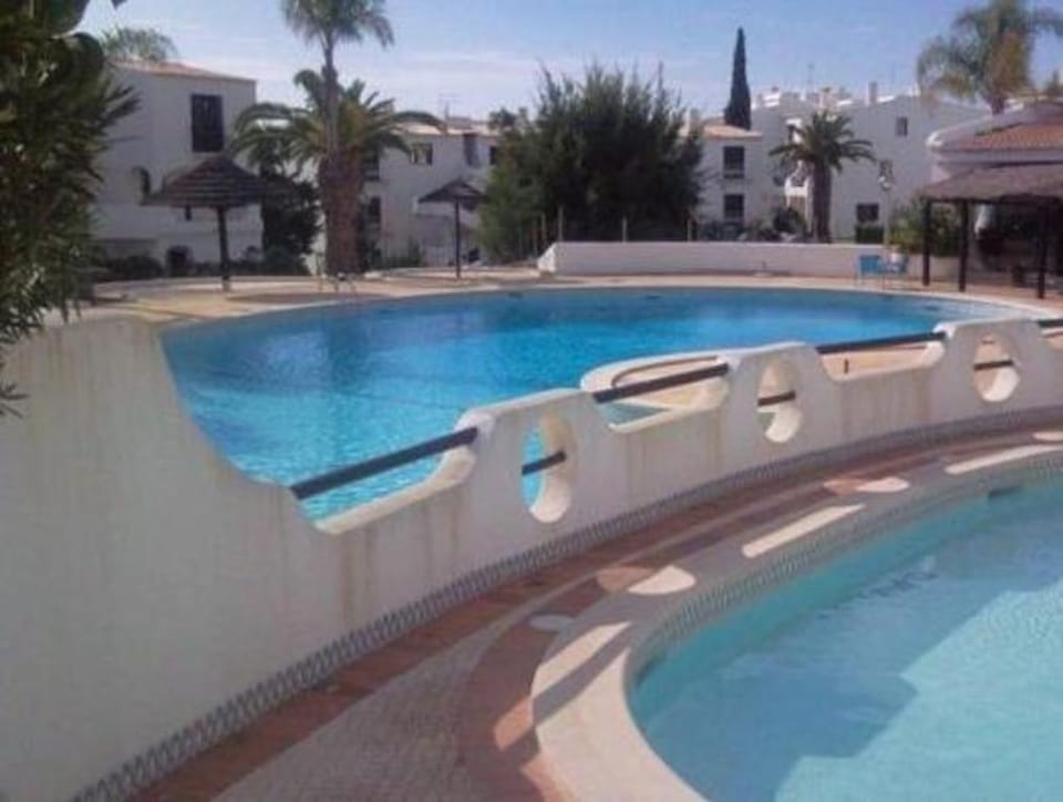 Attractive apartment in Albufeira with sea view Apartment in Guia