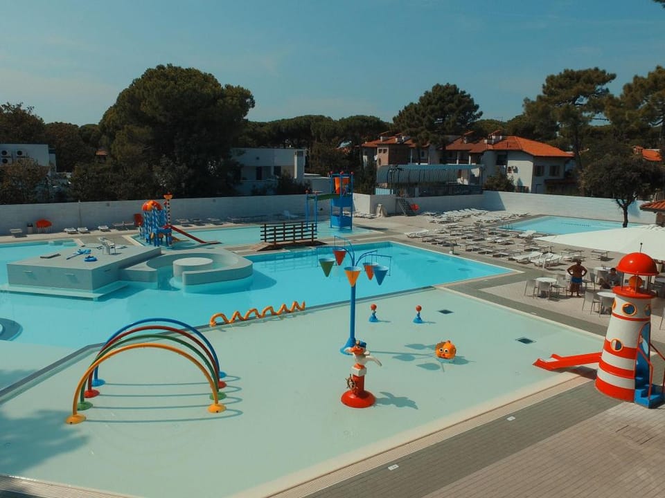 Mobile Home in Po Delta Park with Beach Access Campground/ 
RV Resort in Emilia-Romagna
