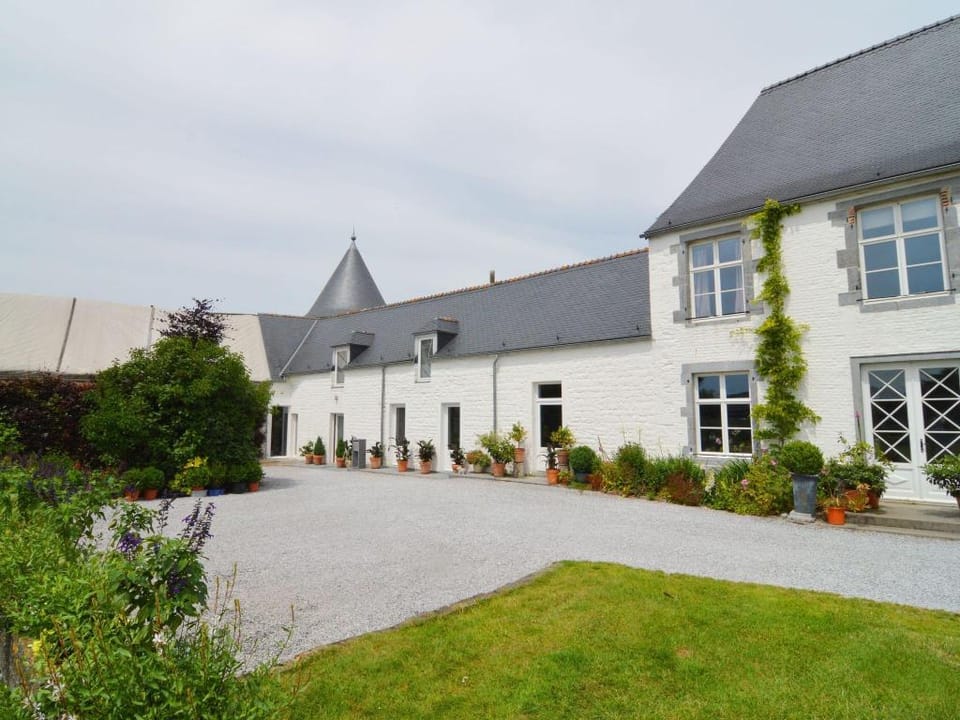 Modern Holiday Home in Senzeille with Garden Vacation rental in Wallonia, Belgium