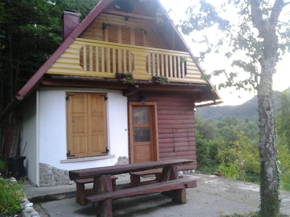 Holiday Home in Brod na Kupi by River Kupa Vacation rental in Primorje-Gorski Kotar County
