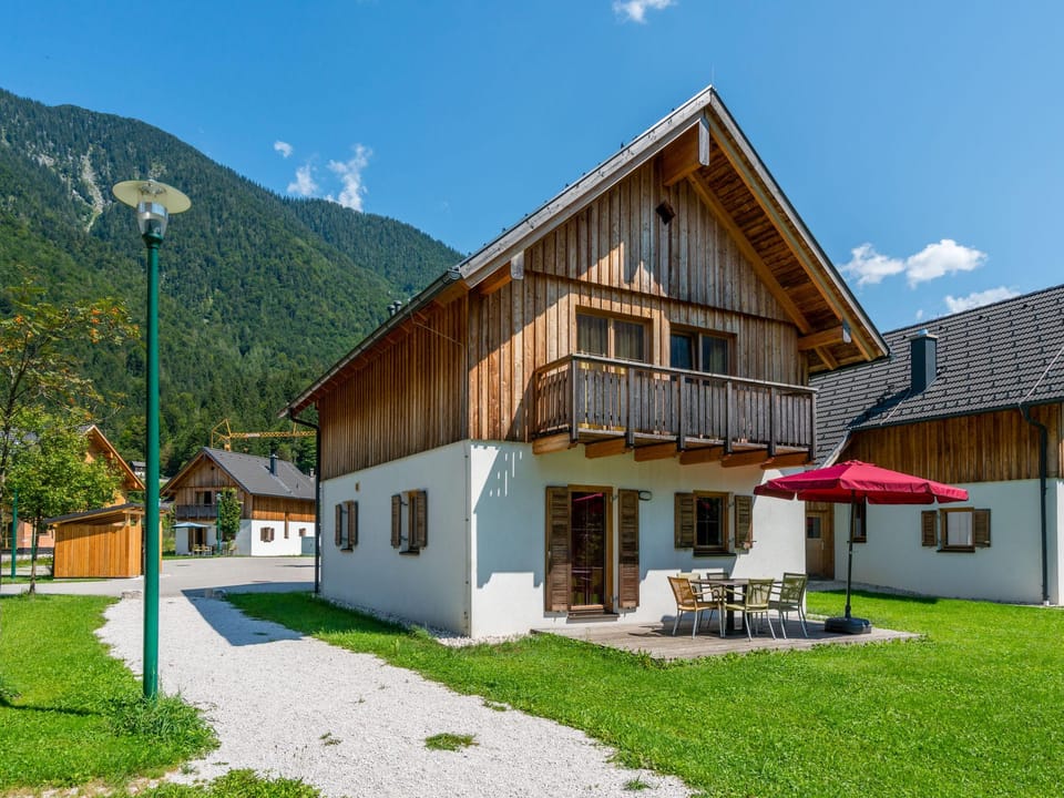 Nice chalet in Oberösterreich w/  Vacation rental in Salzburgerland