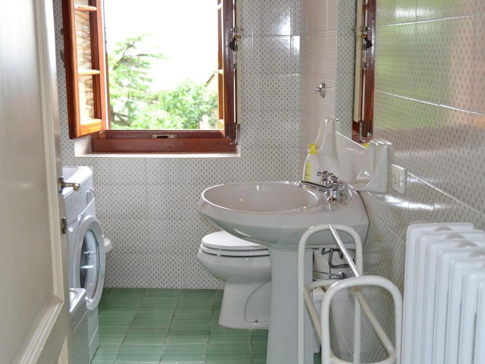 Apartment in Tuscany with Stunning Hilltop Views Vacation rental in Tuscany