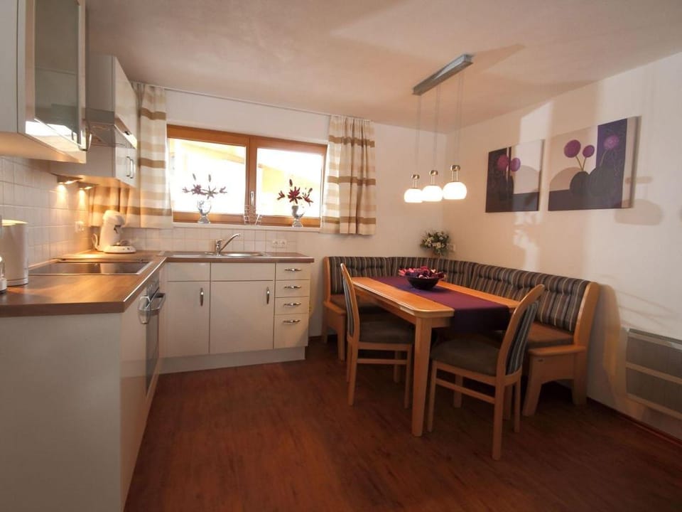 Apartment in Brixen near Ski Bus Apartment in Salzburgerland