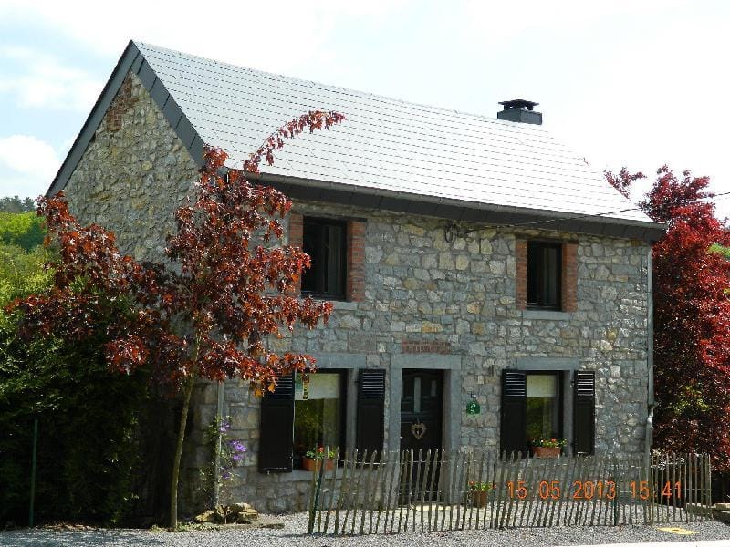 Quaint Holiday Home in Beauraing Belgium with Private Garden Vacation rental in Wallonia, Belgium