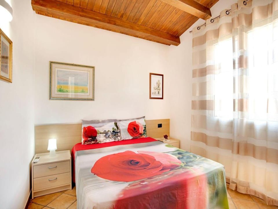 Beachside Getaway w Garden Apartment in Sicily