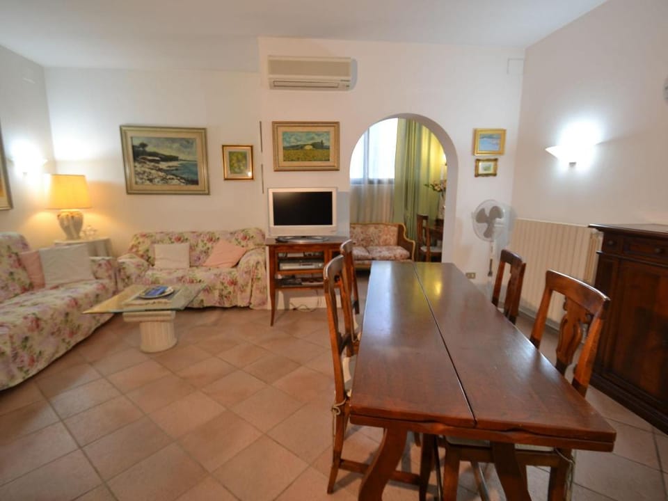 Tuscan Villa with Sea Views Vacation rental in Tuscany