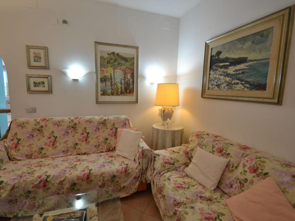 Tuscan Villa with Sea Views Vacation rental in Tuscany
