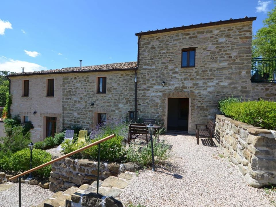 Countryside cottage in Pergola Vacation rental in Umbria