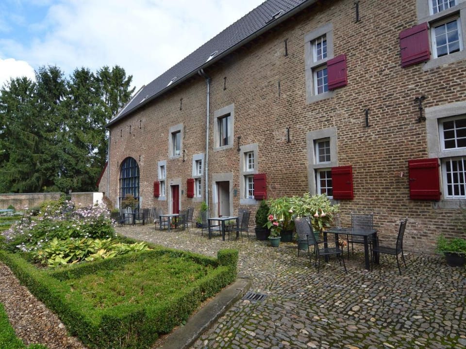 Villa in Mesch with Garden Vacation rental in Limburg (province)