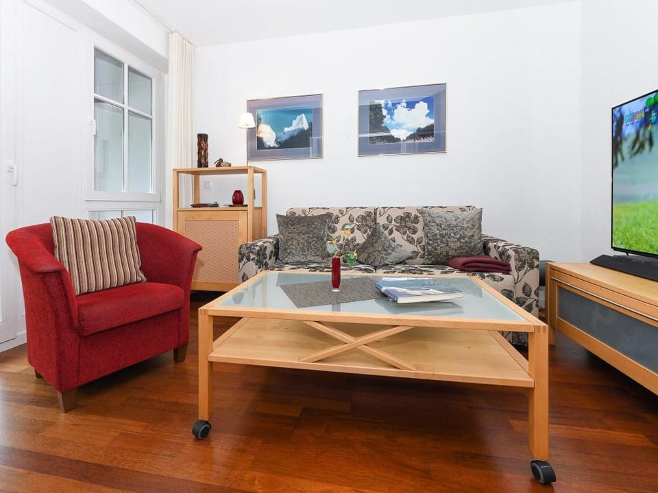 Comforts Near Seaside Charm Apartment in Sellin