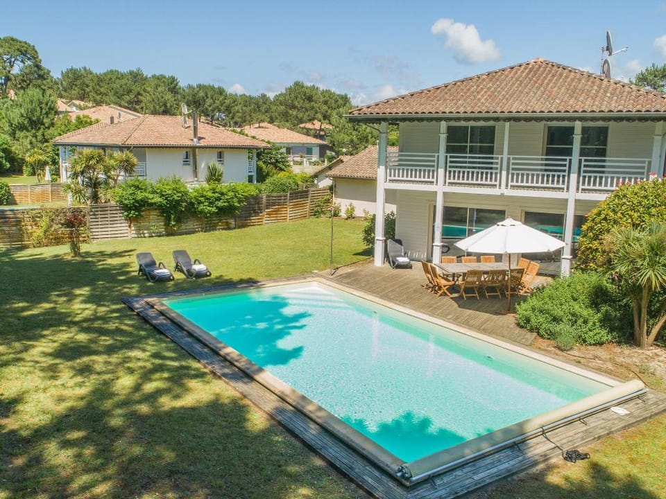 Villa w Private Pool Near Beach Villa in Moliets-et-Maa
