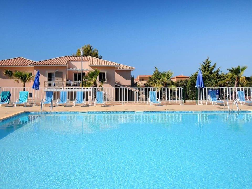Sunny Retreat with Pool Apartment in La Londe-les-Maures