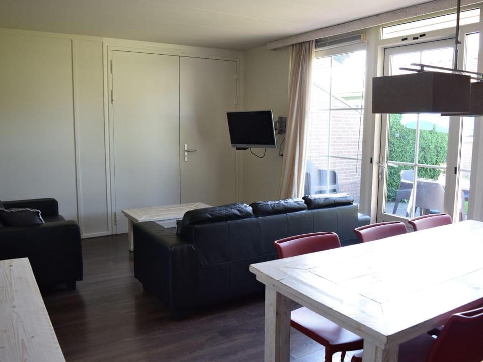 Bungalow in Netherlands with Garden Terrace Vacation rental in Gelderland, Netherlands