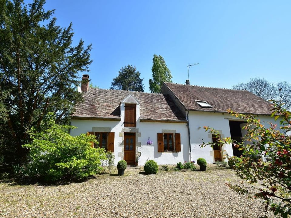 Beautiful authentic holiday home with pool Vacation rental in Bourgogne-Franche-Comté