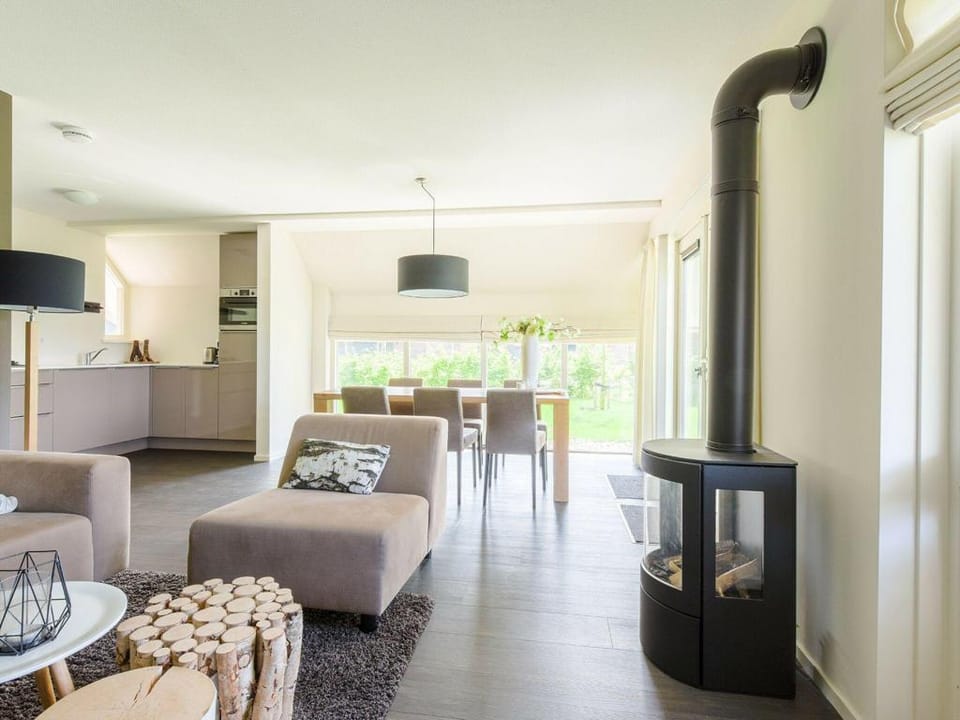 Lakeside Villa Near Sneekermeer Villa in Friesland, Netherlands
