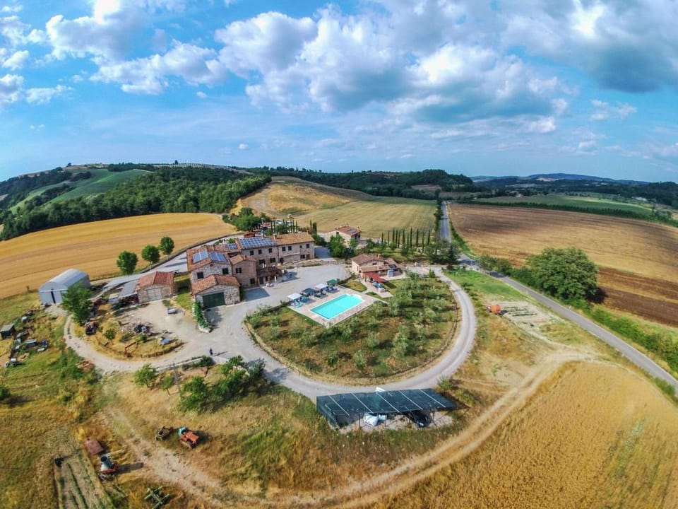 Cottage in Asciano with Pool and Terrace Vacation rental in Tuscany