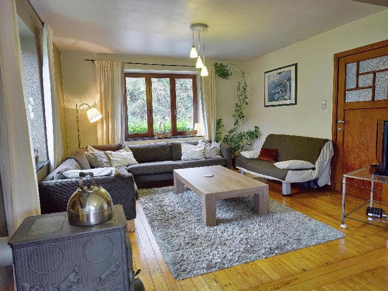 Peaceful Garden Home, Chevron Vacation rental in Manhay