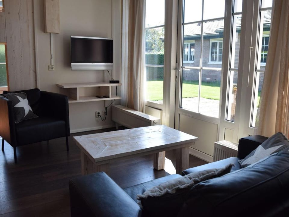 Bungalow in Netherlands with Garden Terrace Vacation rental in Gelderland, Netherlands