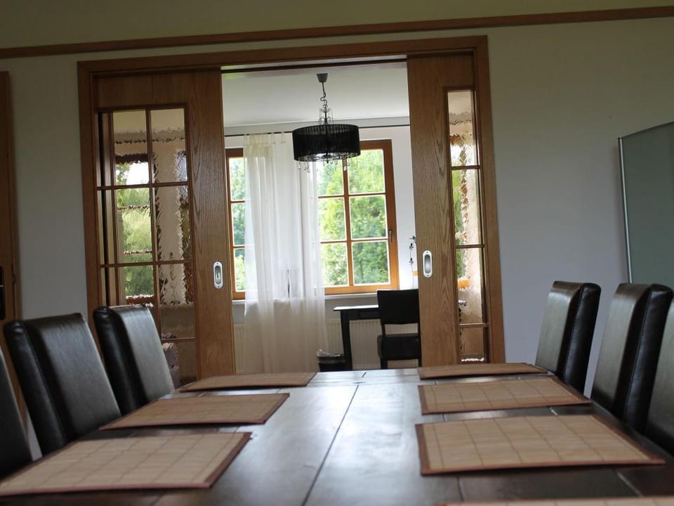 Gutshaus in Gressow mit Teich Vacation rental in Mecklenburg-Vorpommern, Germany