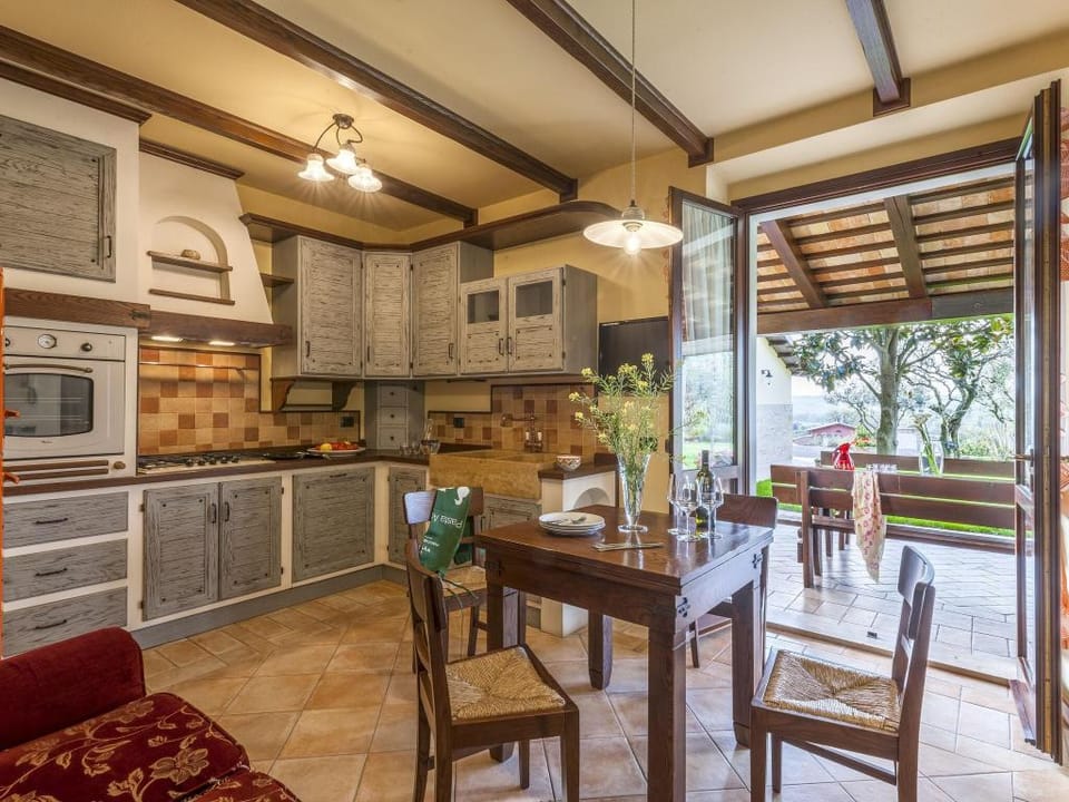 Holiday home with swimming pool, San Costanzo Vacation rental in Marche