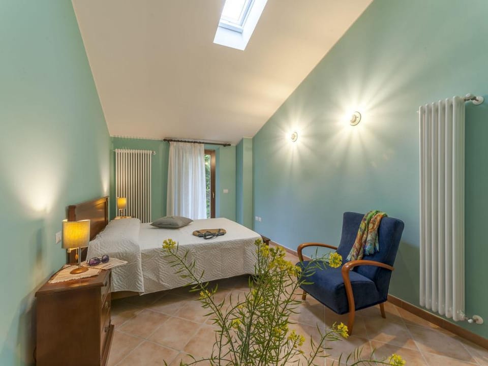 Holiday home with swimming pool, San Costanzo Vacation rental in Marche