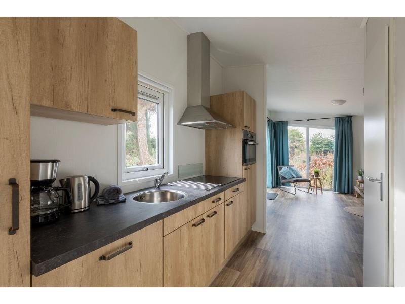 Cozy Chalet at Holiday park Fort den Haak Vacation rental in Vrouwenpolder
