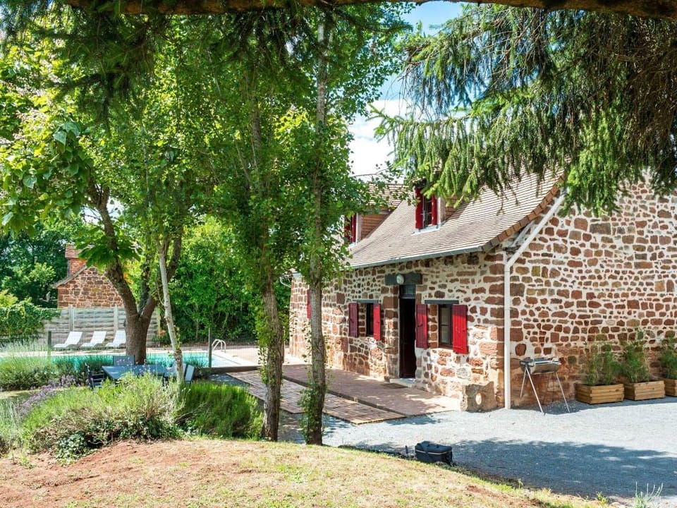 Tranquil holiday home with private pool Vacation rental in Nouvelle-Aquitaine