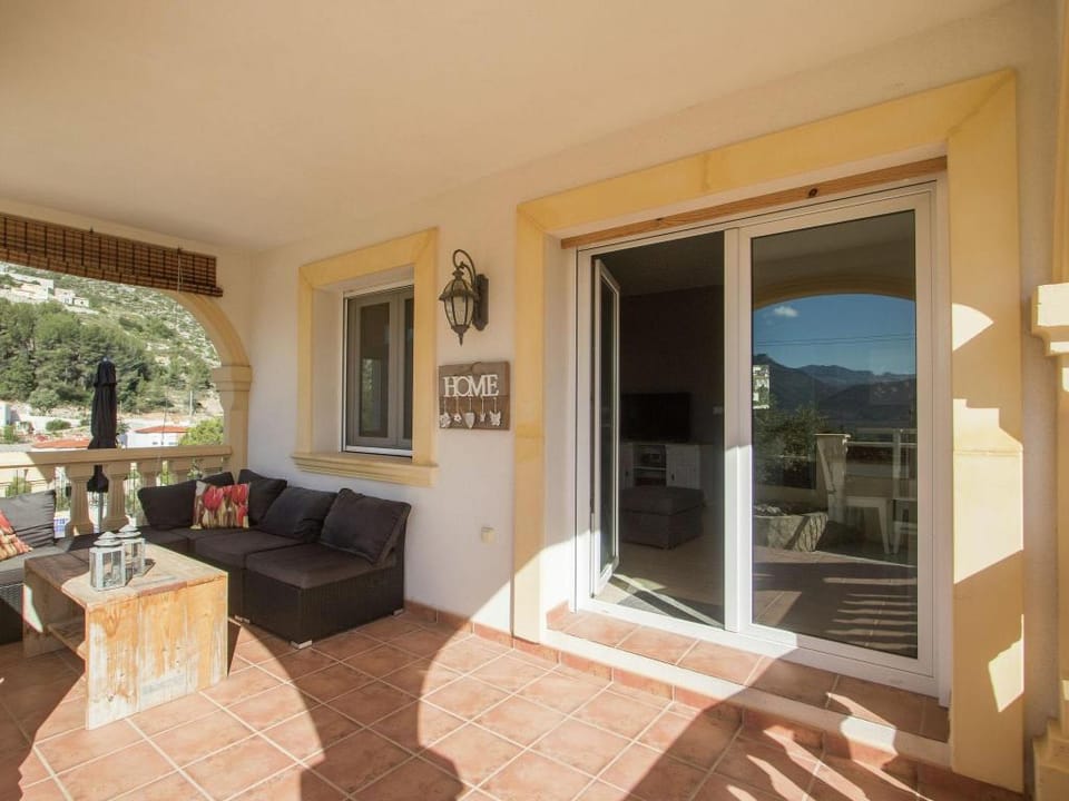 Holiday Home Alcalali with Pool and Valley View Vacation rental in Marina Alta
