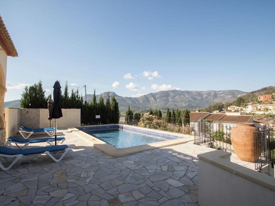 Holiday Home Alcalali with Pool and Valley View Vacation rental in Marina Alta
