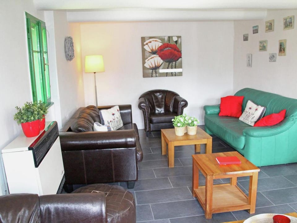 Authentic holiday home with garden near Trutnov Vacation rental in Lower Silesian Voivodeship