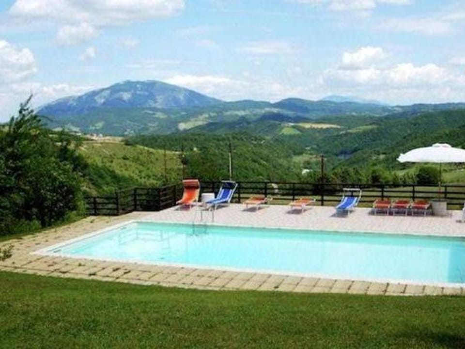 Farmhouse in Apecchio with Pool  Spa Vacation rental in Umbria