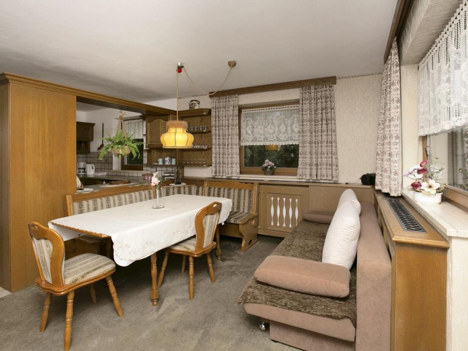 Apartment in Hinterbichl near Ski Bus Apartment in Tyrol