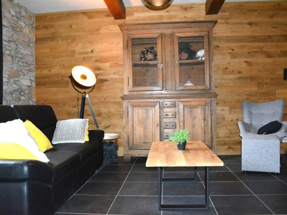 Chic Holiday Home with Garden Vacation rental in Wallonia, Belgium