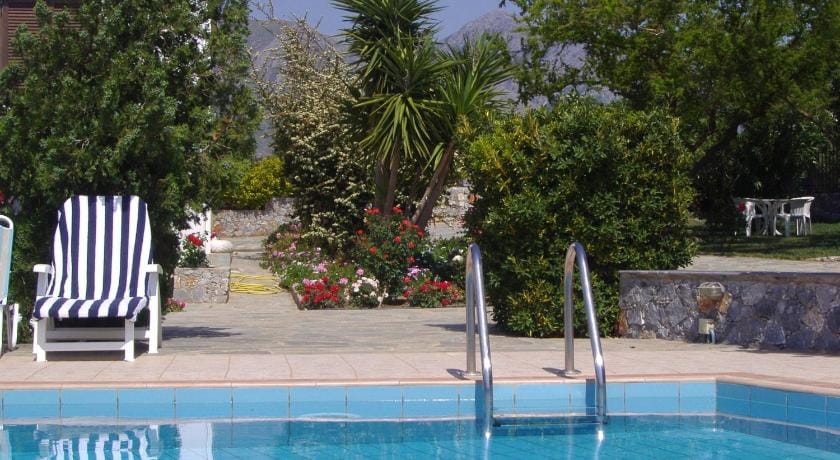 Villa in Lefkogia with Private Pool Villa in Crete