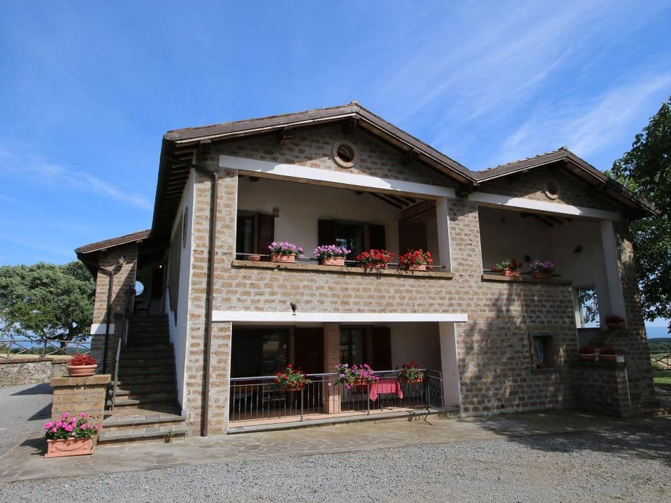 Stunning farm in Lazio w/  Vacation rental in Umbria