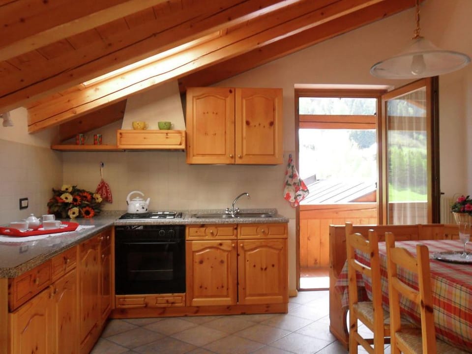 Apartment in Celledizzo near Ski Area Apartment in Province of Brescia