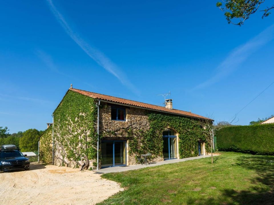 Poolside Haven in Salles Vacation rental in Occitanie