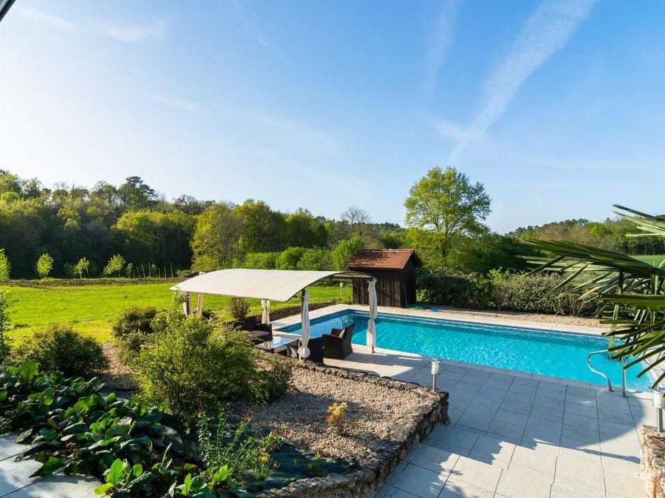 Poolside Haven in Salles Vacation rental in Occitanie