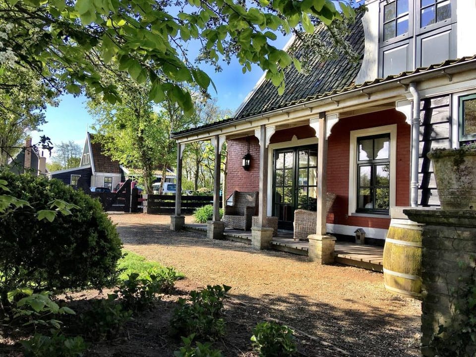 Comfortable Coastal Getaway Vacation rental in Hippolytushoef