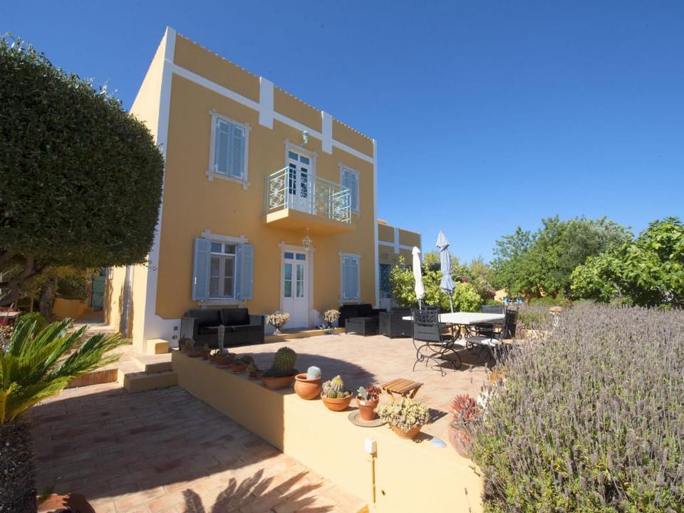 Delightful, authentic Quinta with pool Vacation rental in Loulé