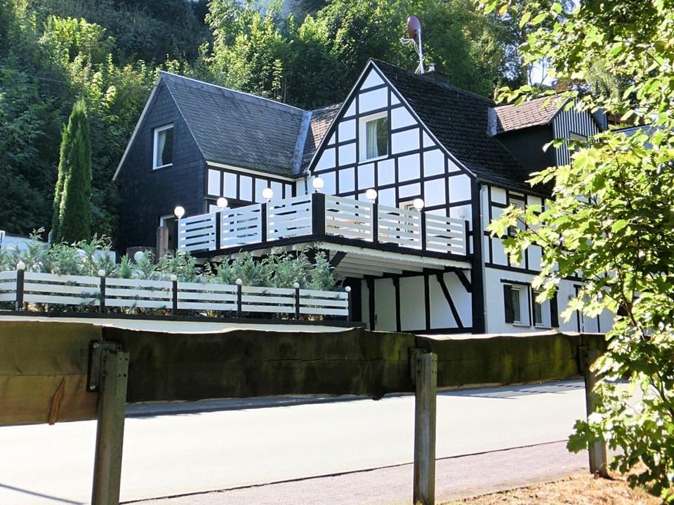 Chalet in Schmallenberg nahe Winterberg Ski Apartment in Schmallenberg