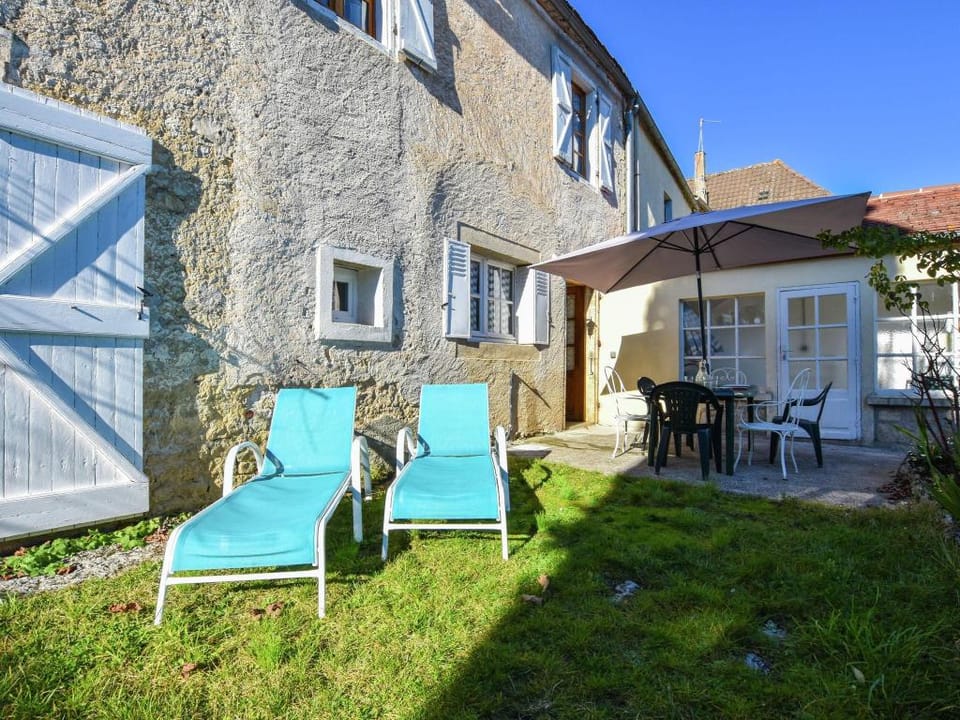 Vintage Retreat in Montfaucon Vacation rental in Occitanie