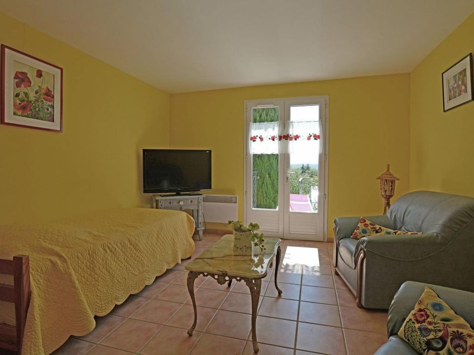Saint-Maximin Pool  Peace Vacation rental in Provence-Alpes-Côte d'Azur