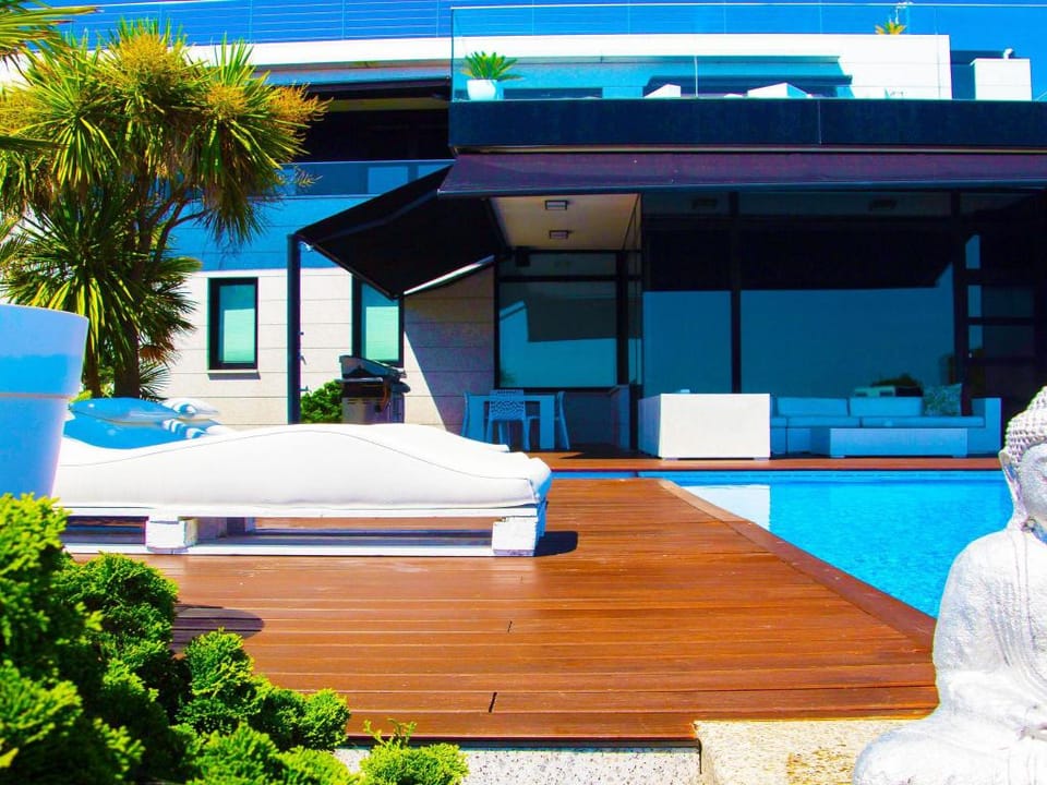 Belvilla by OYO Villa Catro Faros Villa in O Morrazo