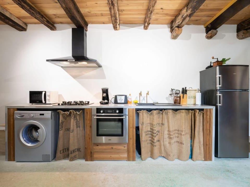 Cosy cottage with garden Vacation rental in Occitanie