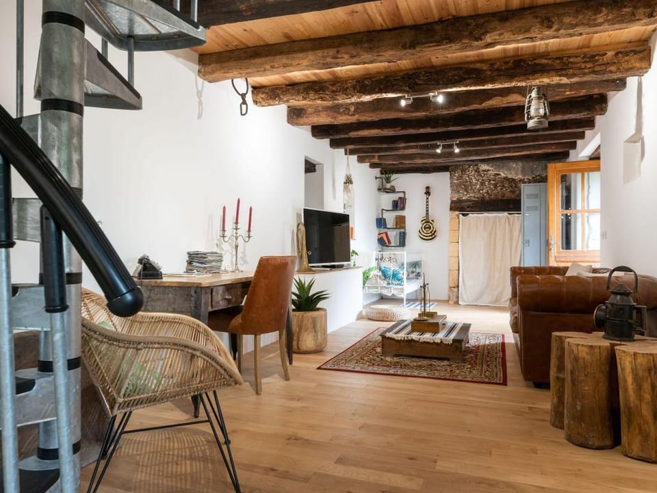 Cosy cottage with garden Vacation rental in Occitanie